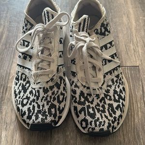 Adidas Swift Run X Animal Print. EUC
